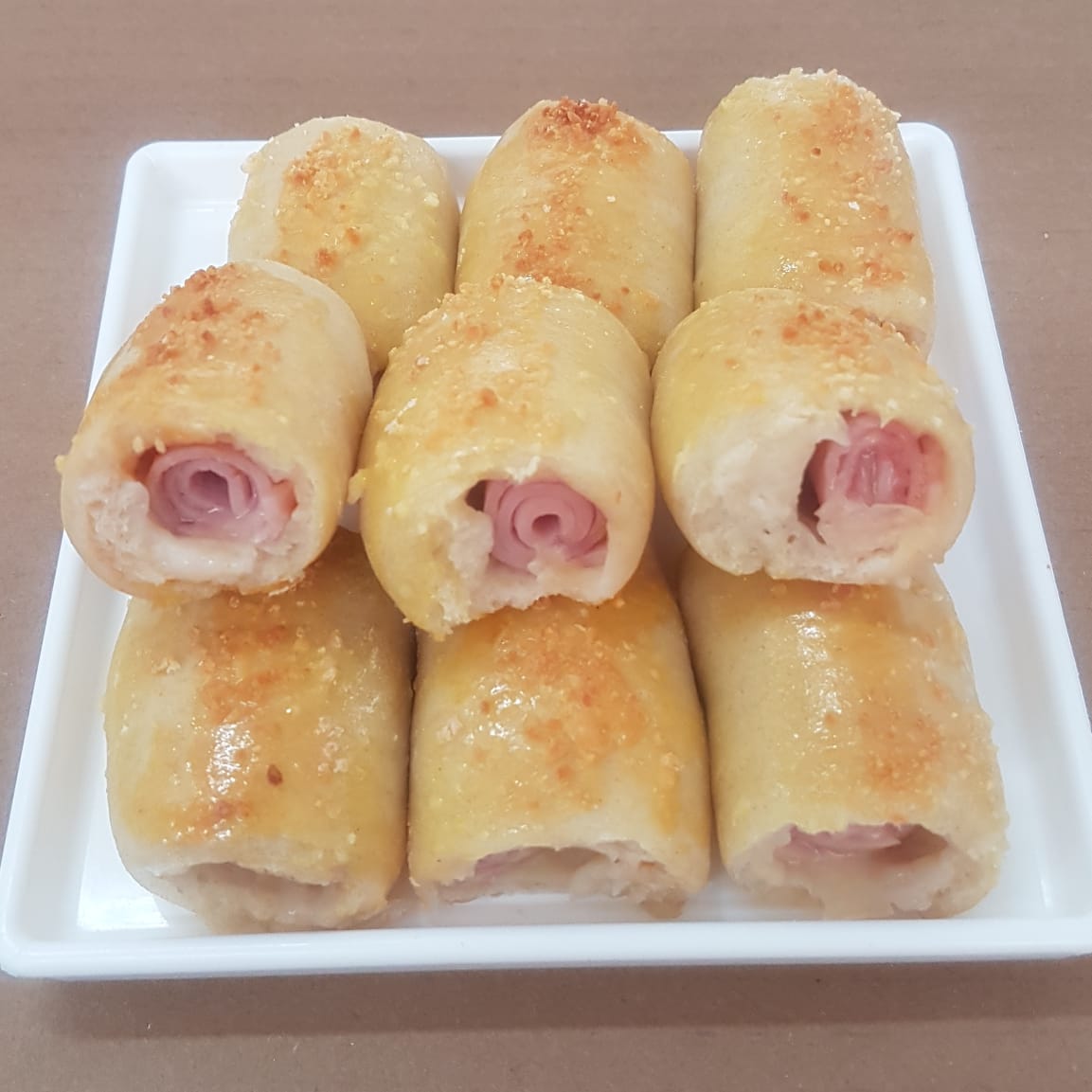 Enroladinho de Queijo e Presunto